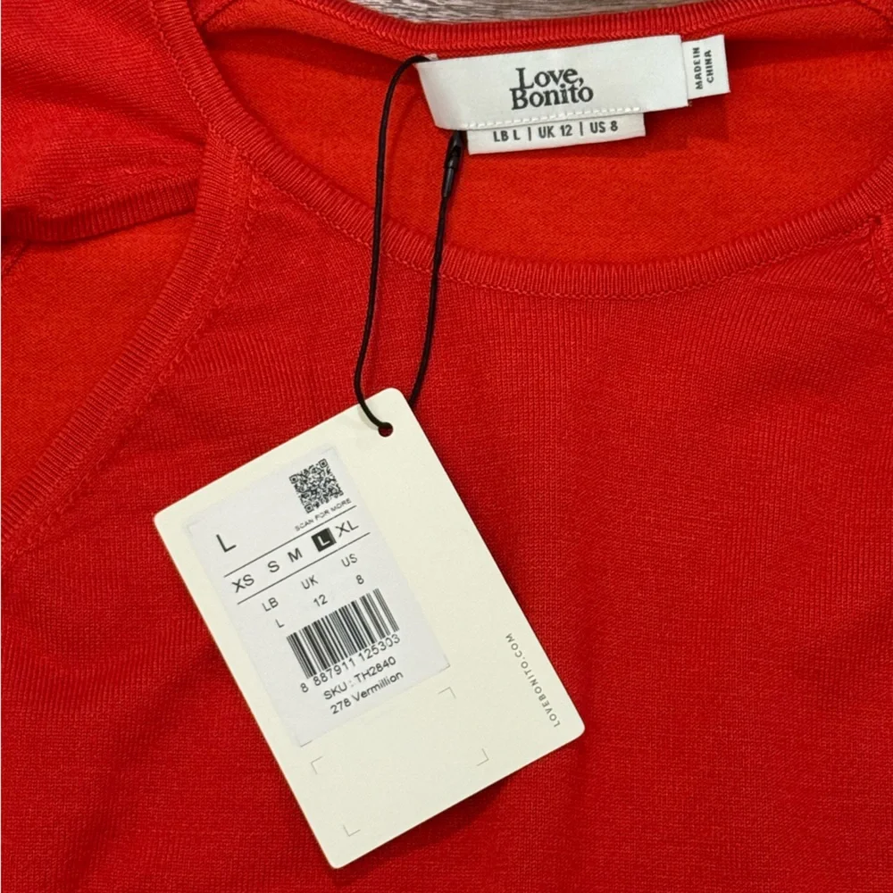 NWT Love, Bonito Maudi Knit Fitted Crop Top Color Vermillion Red Size US 8 - Picture 5 of 7